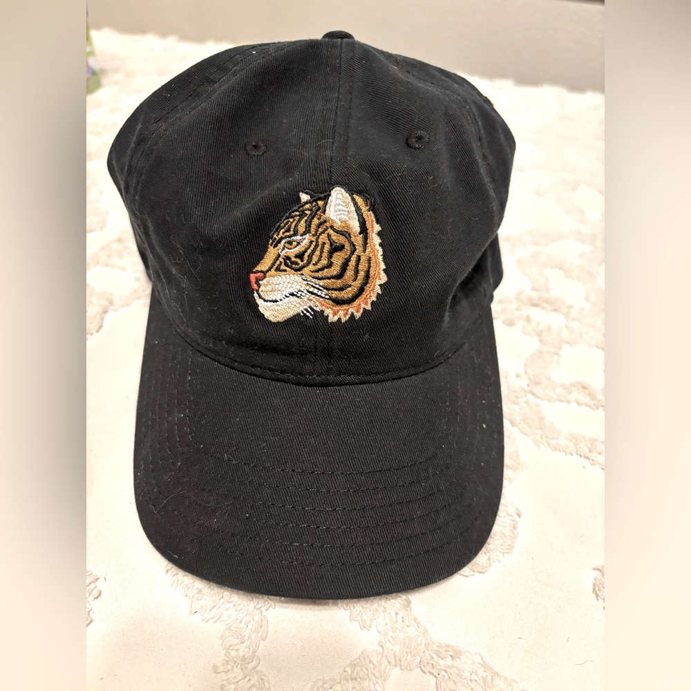 Mad Engine Tiger hat
